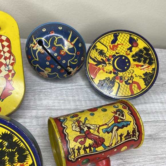 Lot 8 Kirchhof Party Tin Noisemakers Dancing Couples Girls Kitschy New Years Vtg - Picture 7 of 7
